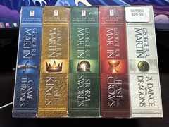 George R.R. Martin: A Song of Ice and Fire (Game of Thrones) Book Box Set