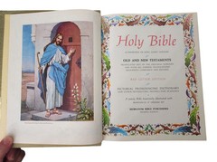 Holy Bible King James Version Red Letter Edition Family 1971 Heirloom Hardcover