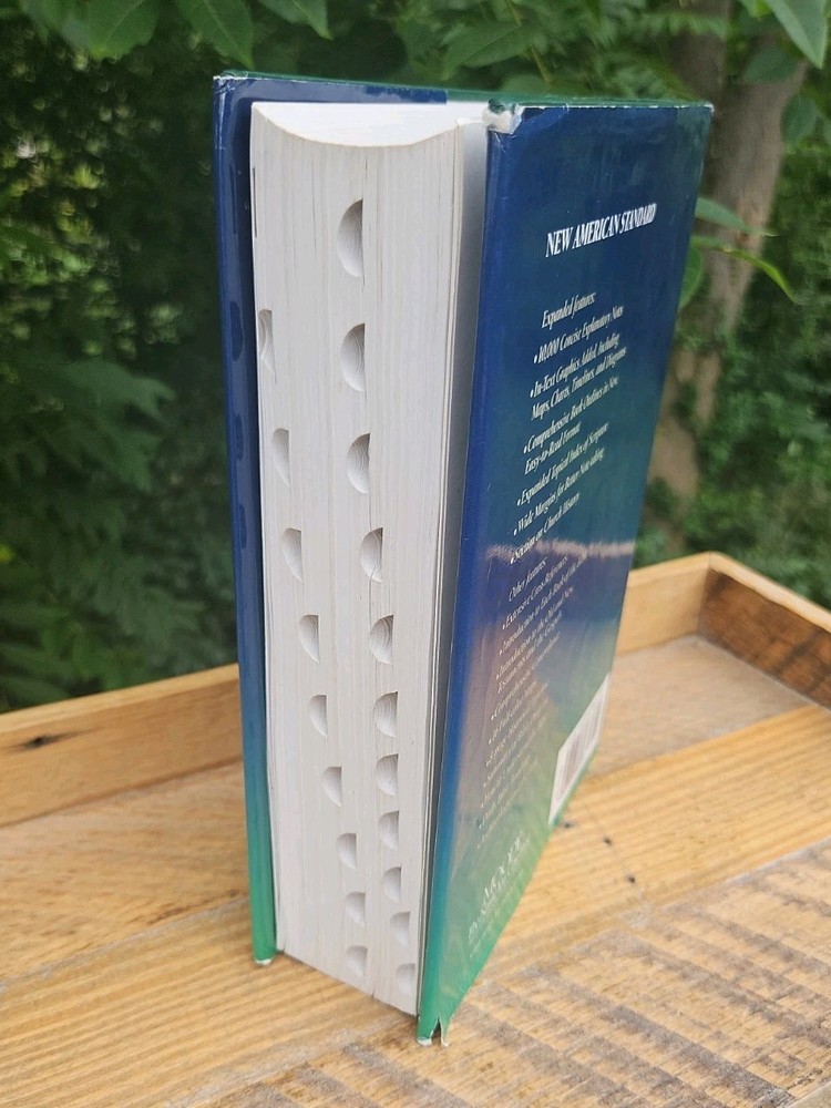SCARCE! 1995 NASB Ryrie Study Bible Thumb Indexed HCDJ 1995c. USA GOOD+