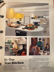 Vintage Better Homes and Gardens „New Cook Book” Red Plaid Five-Ring Binder 1981