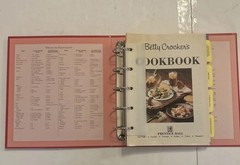 Betty Crocker 40th Anniversary 5 Ring Binder Hardcover Cookbook 432 Pages 1991