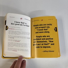 Little Gold Book of YES! Attitude. By Jeffery Gitomer – VERY GOOD Condition