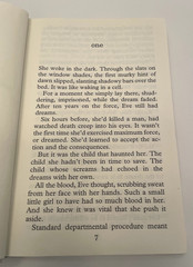 J.D. Robb Naked in Death Thorndike Large Print HC 2000 Ex-Library Book 1