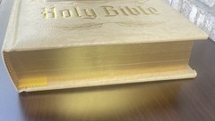 Holy Bible King James Red Letter Edition Illustrated Very Large Weighs 5lbs8oz