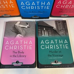 Agatha Christie Collection 5 Book Lot. 2007 Black Dog & Leventhal -Poirot Maple