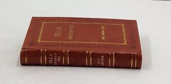 Ella Enchanted: A Newbery Honor Award Winner [PREMIUM LEATHER BOUND]