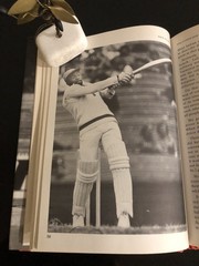 Signed Copy (from 3 players) Max Walker Back To Bay 13 G.Spark Ed. 1980 First Ed