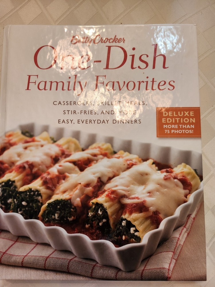 Betty Crocker One Dish Family Favorites Cookbook Hardcover 383 Pages Dinners