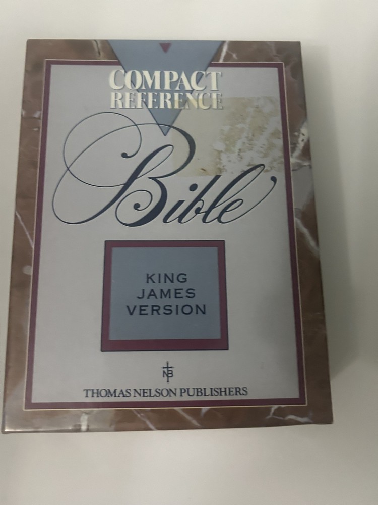 Compact Reference Bible King James Version KJV Bonded Leather White Gold Edges