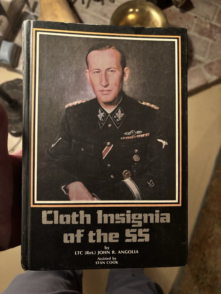 1st Ed CLOTH INSIGNIA OF THE SS hardback Book John Angolia James Bender