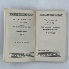 The Hobbit Lord Of The Rings J.R.R. Tolkien Box Set 1977 Ballantine Books Gold