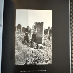 Memory Unearthed: The Lodz Ghetto Photographs of Henryk Ross by Maia-Mari Sutnik