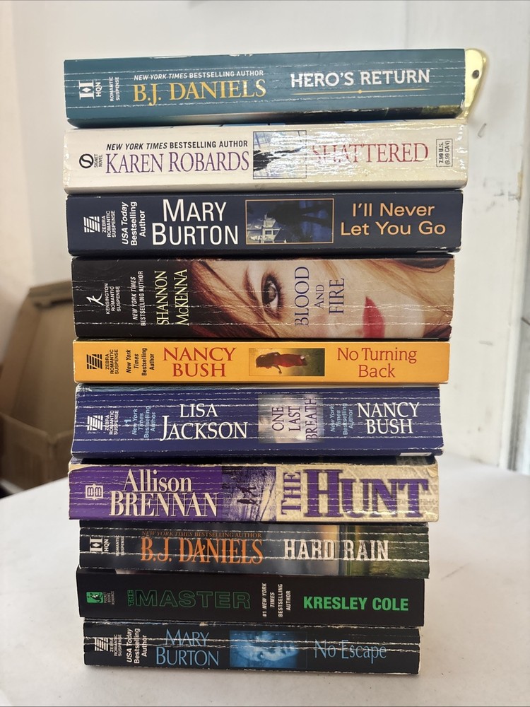 Lot of 10 Romantic Suspense – Mixed Authors – Mass Paperbacks FREE SHIPPING