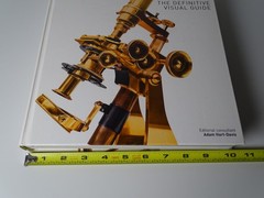 „Science: The Definitive Visual Guide / 512 Pages / Published In 2016