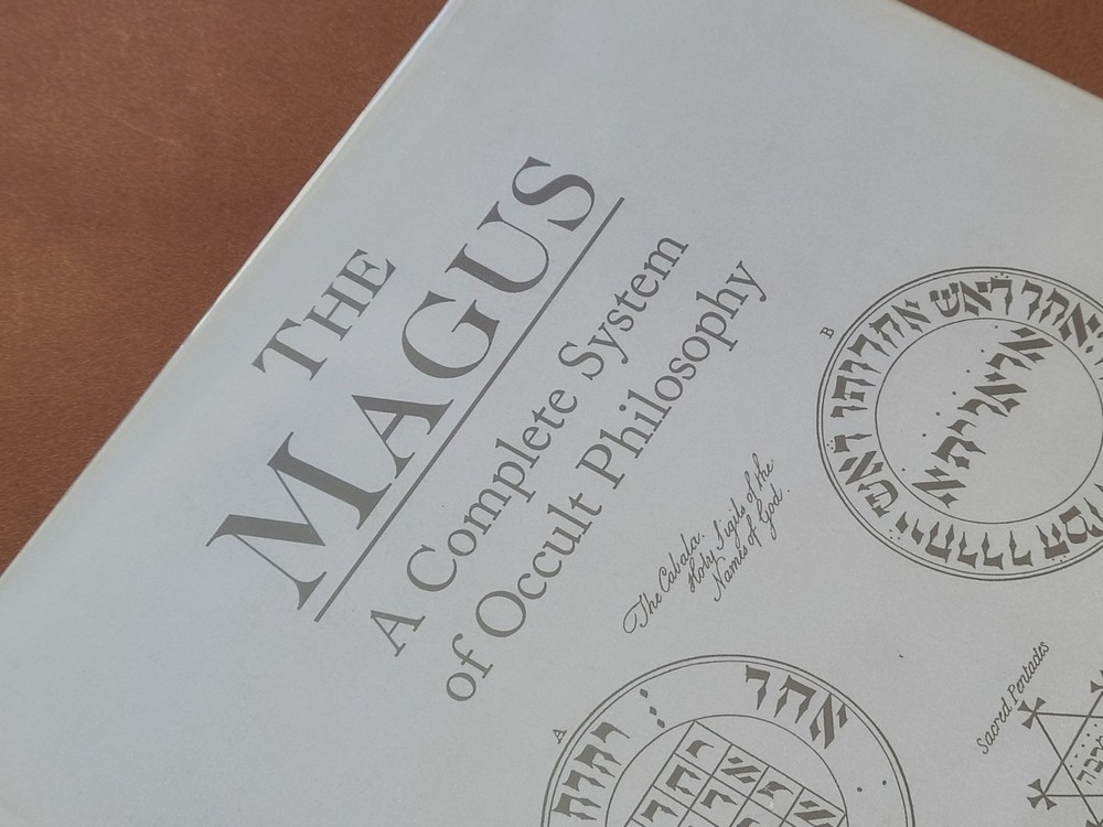 Francis Barrett; 'The Magus’, 2000 Weiser Books facsimile reprint