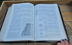 VG! Boxed Classic 1996c. NLT Life Application Study Bible Black Bonded Leather