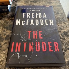 Intruder by Freida McFadden (2025, Hardcover)