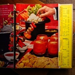 VTG 1965 Better Homes & Gardens New Cook Book Gold Souvenir Binder Edition EXC