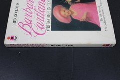 Barbara Cartland Crusader in Pink Henry Cloud 1979 Illustrated Biography Pan PB
