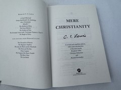Pair Of Books C S Lewis Mere Christianity & Discussing Mere Christianity Guide