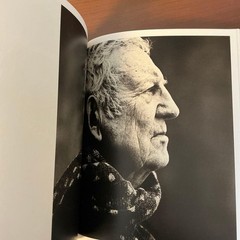PRESENT Stefan VanVleteren Hardcover 496 pages English ISBN 94638