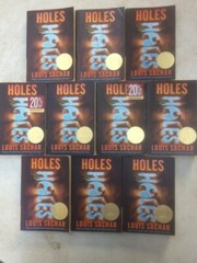 HOLES Class Set Louis Sachar Newbery Guided Reading lot of 10
