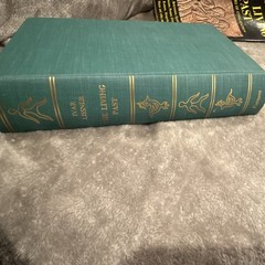 The Living Past by Ivar Lissner, Hardcover, Panam, 1957, 4th Impression, DJ