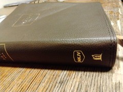 The Prayer Bible Pray Gods Wor – Leather Bound – GOOD CLEAN