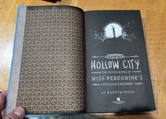 Miss Peregrine’s Peculiar Children Boxed Set by Ransom Riggs (2011), photos