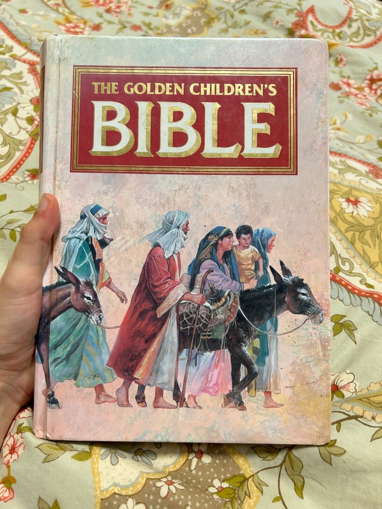 The Golden Children’s Bible Illustrated 510 Pages Hardcover Vintage Book