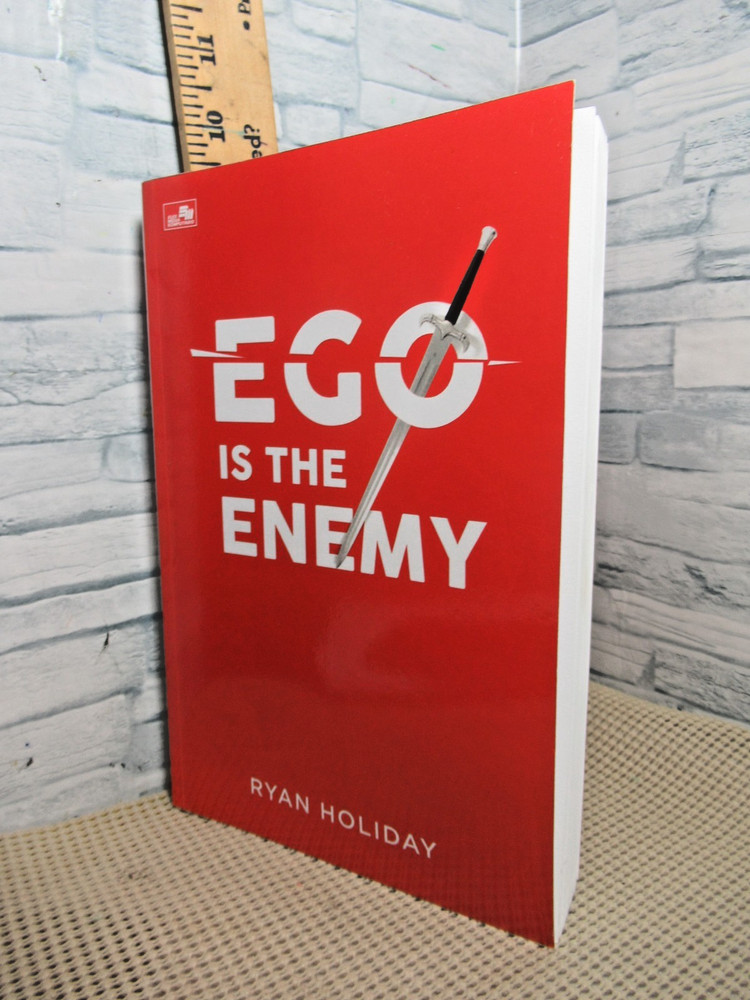 Ego is the Enemy / Softcover / 2019 / By Ryan Holiday