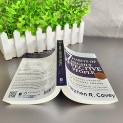 The 7 Habits of Highly Effective People By Stephen R. Covey in English
