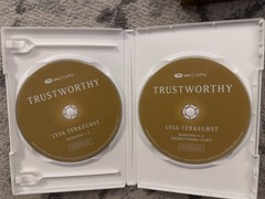 Trustworthy: A Study Of 1&2 Kings By Lysa Terkeurst- Leader Kut DVDs And Book