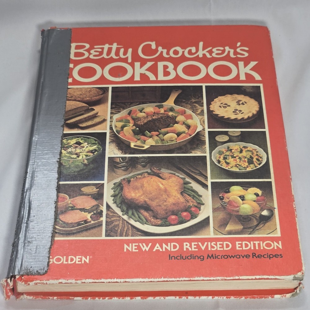 Vintage 1970’s Betty Crocker’s Cookbook New & Revised Edition Red Hardcover*READ