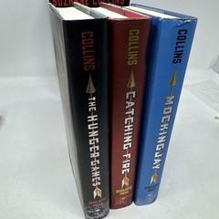 The Hunger Games Ser.: The Hunger Games Trilogy Boxed Set Set by Suzanne Collins