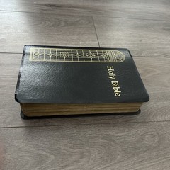 Holy Bible King James Version Giant Print Words Of Christ In Red Concordance