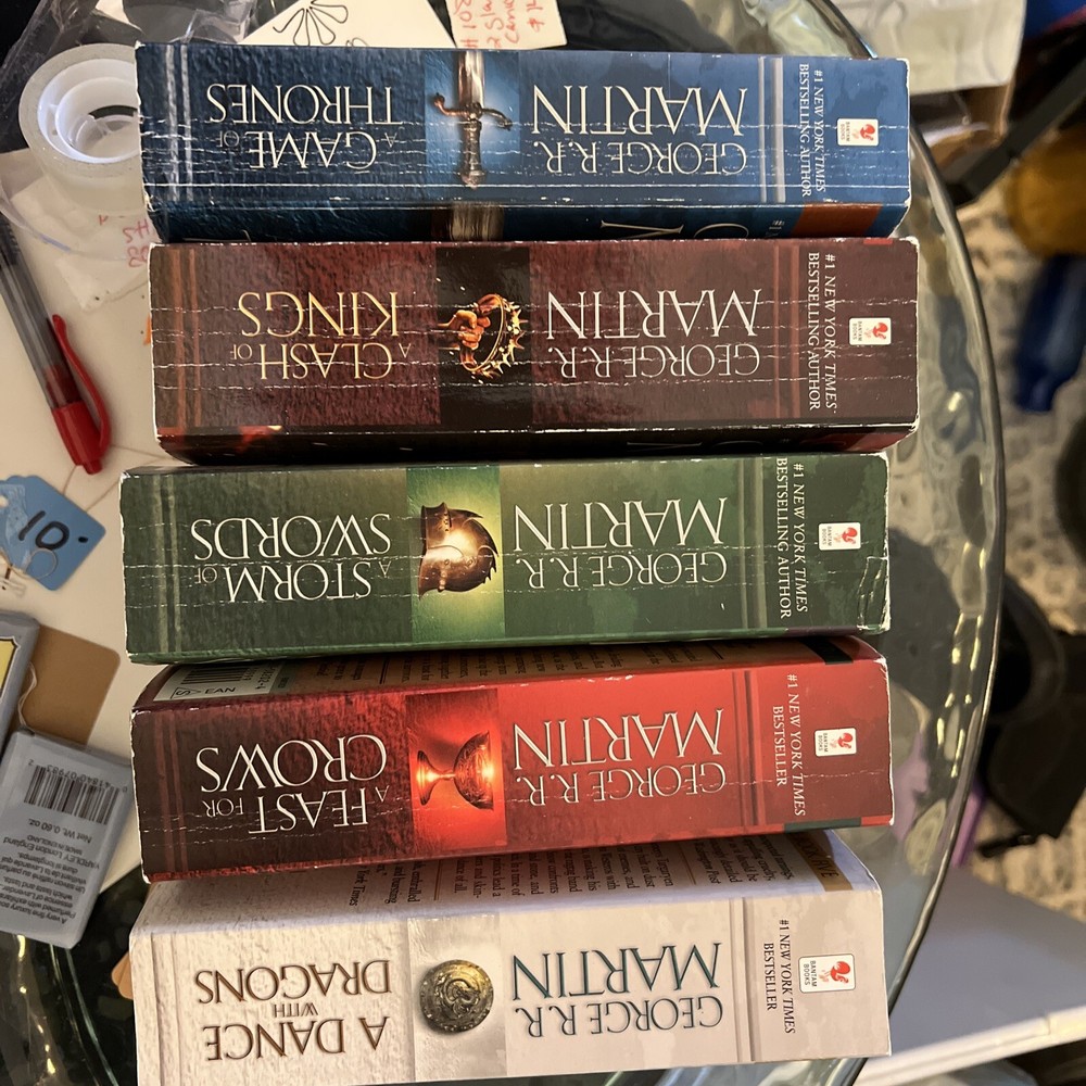 A Game of Thrones: A Song of Ice and Fire (5 Book Set) by George R.R.Martin