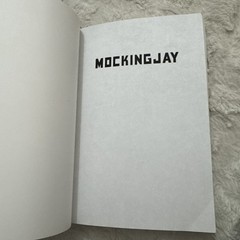 Mockingjay (The Hunger Games) – Paperback By Suzanne Collins – VERY GOOD