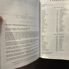 Bible NCV Giant Print Reference by Thomas Nelson: Bonded Leather—VERY GOOD