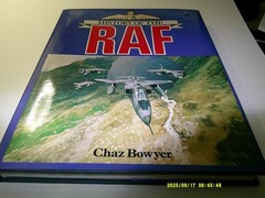 HISTORY OF THE RAF by CHAZ BOWYER 224 PAGES, TABLE BOOK, ILLUSTRATED FREE SHIP