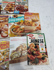 Lot of 22 Pillsbury, Betty Crocker, Taste of Home Small Cookbooks 2000 – 2010’s