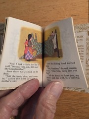 4 Little Little Minature Golden Books – Vintage 2.75″