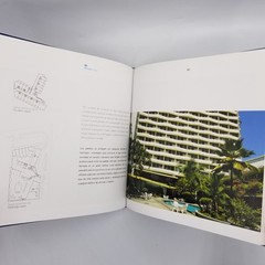 Richard Holzer Architect / Arquitecto 2010 1st Ed HCDJ Bilingual Intl Edition