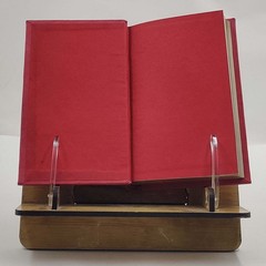 Ella Enchanted: A Newbery Honor Award Winner [PREMIUM LEATHER BOUND]