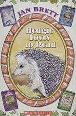Hedgie Loves to Read – Paperback By Jan Brett – GOOD
