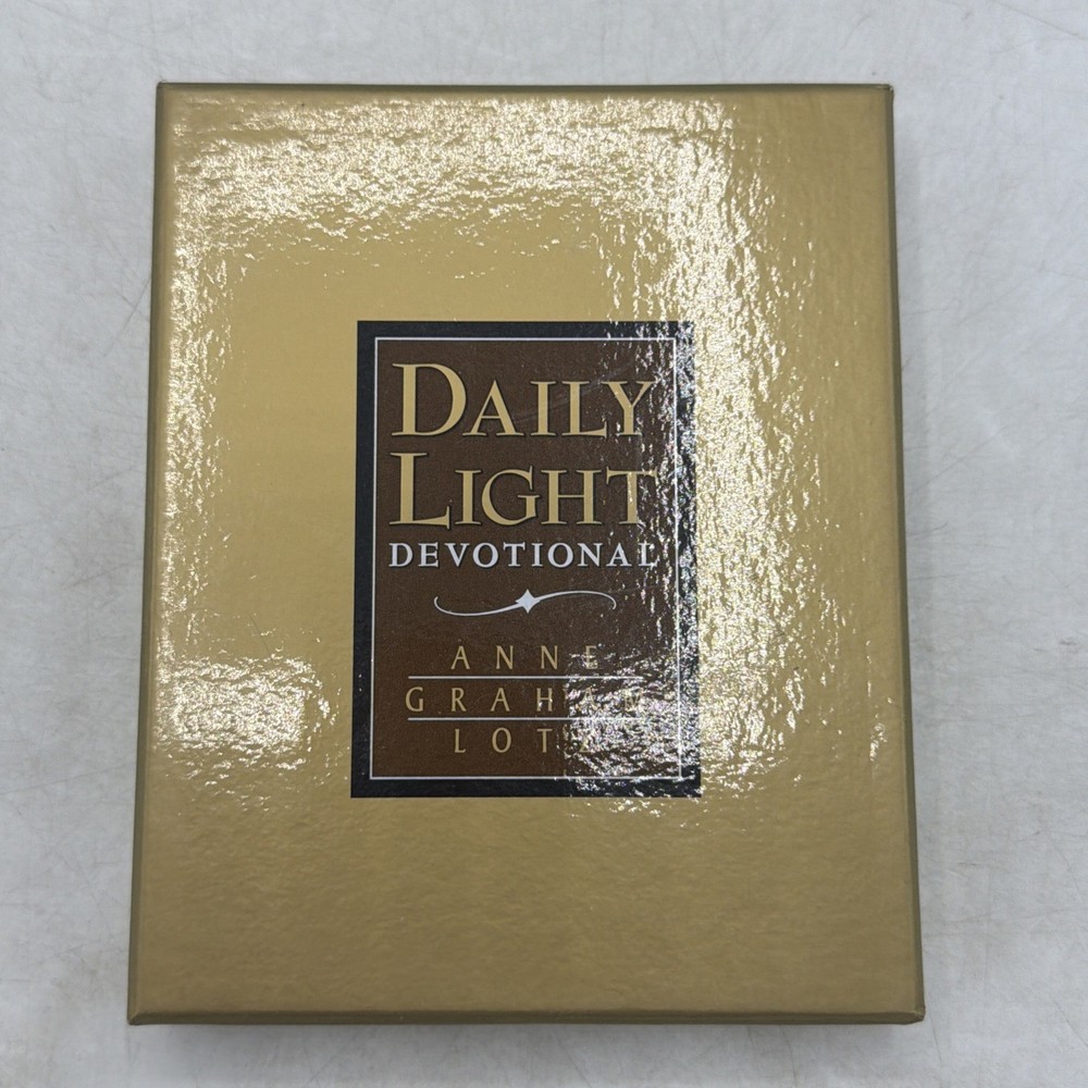 Daily Light – Tan (Leather / Fine Binding)