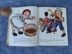 1969 A LITTLE GOLDEN BOOK RAGGEDY ANN AND FIDO 39 CENT