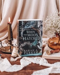 When the Moon Hatched: A Fast-Paced Romantasy with Undeniable Chemistry in a…
