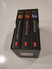 The Hunger Games : Trilogy Boxed Set – Catching Fire – Mockingjay by Collins