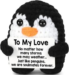 Adorable Crochet Penguin with Love Card – Perfect Gift for Boyfriend/Girlfriend